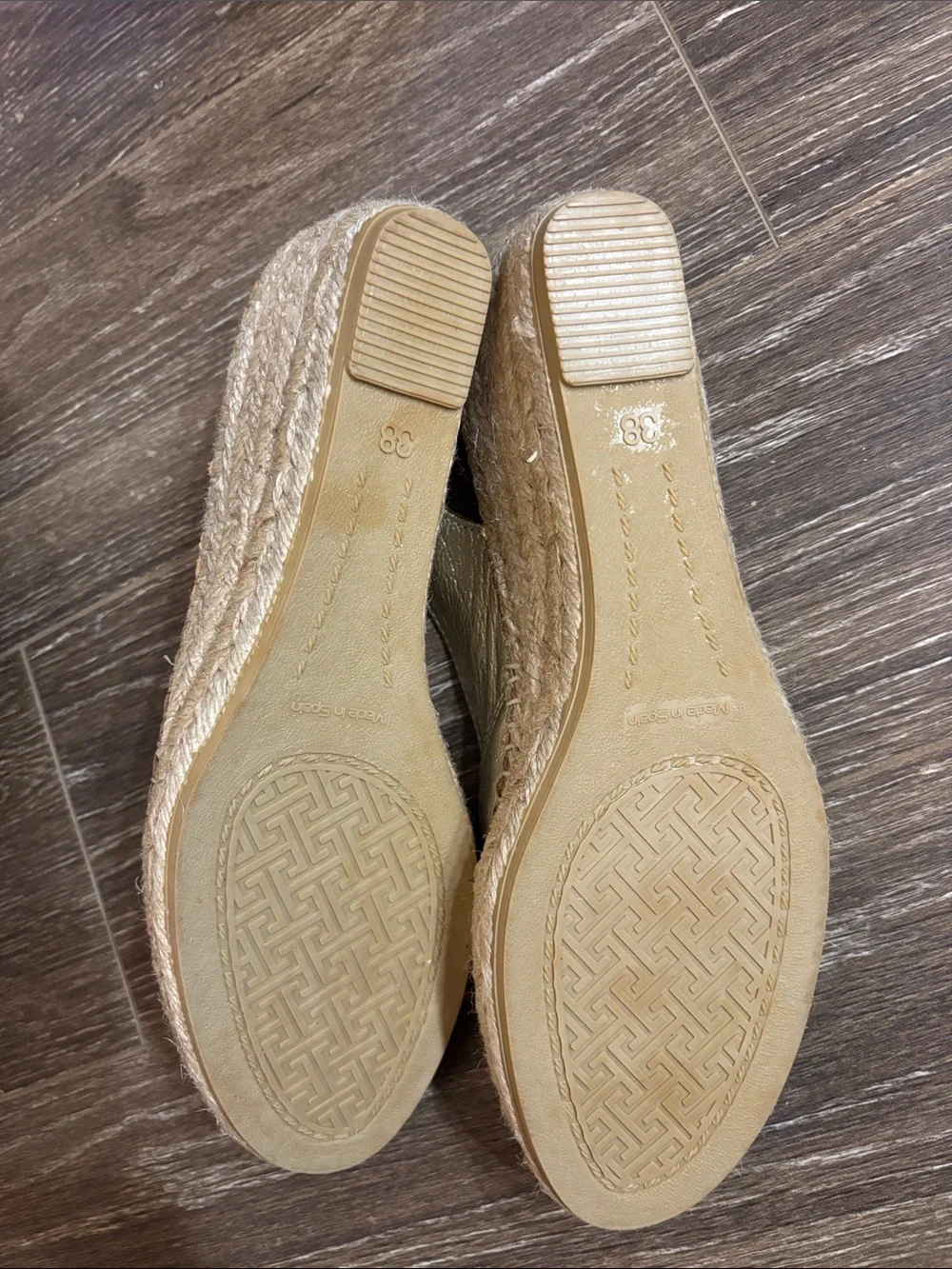 Bernia Espadrille Wedge Platinum Leather Toni Pons 38EU 7-7.5US